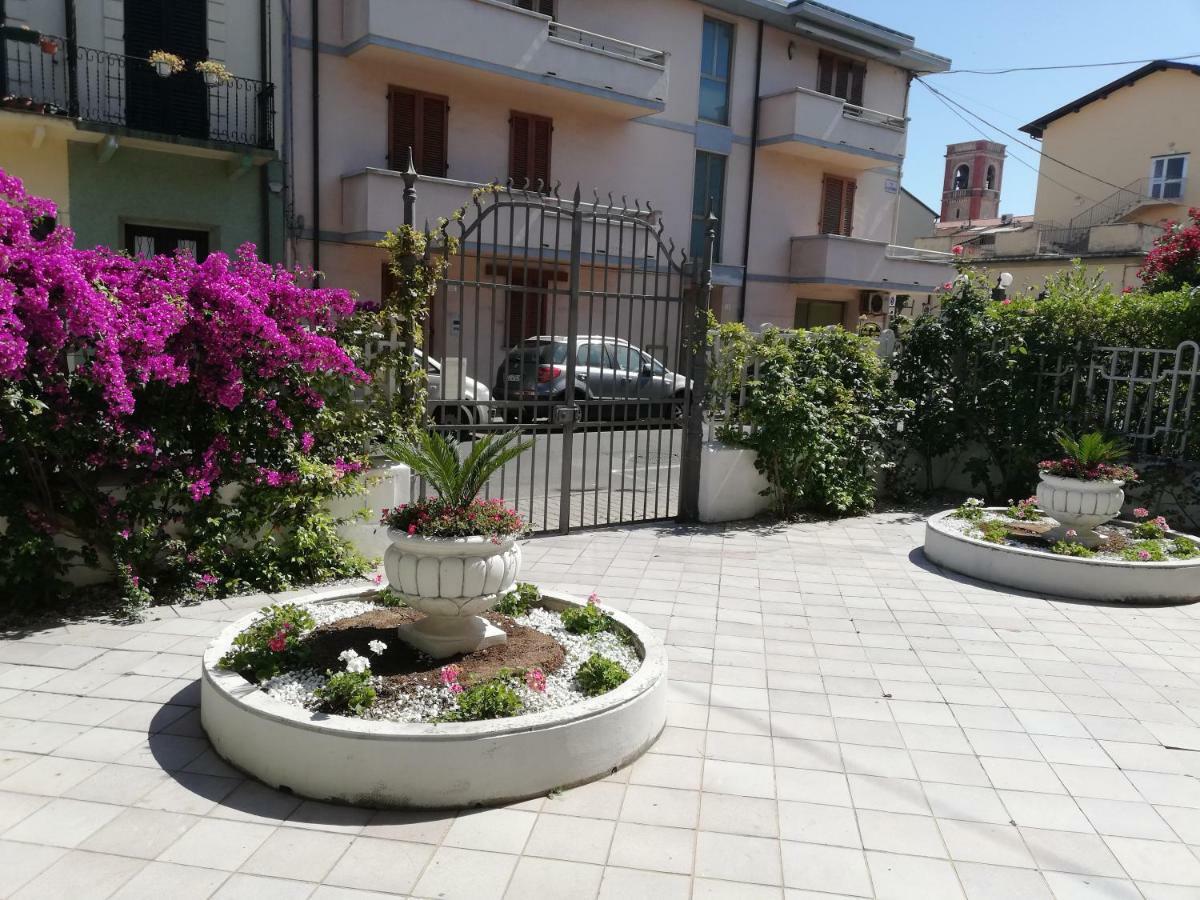 Casavacanza Villa D Funny Viareggio Eksteriør billede
